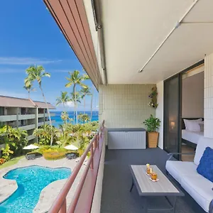 Family Getaway - Lava Room At Magic Sands Beach Kailua-Kona